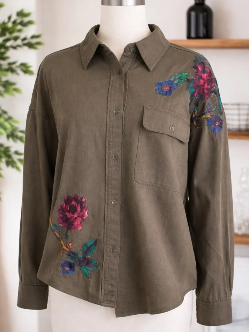 Free People We The Free Velvet Rose Embroidered Utility Jacket Shacket NWT L - Picture 4 of 12